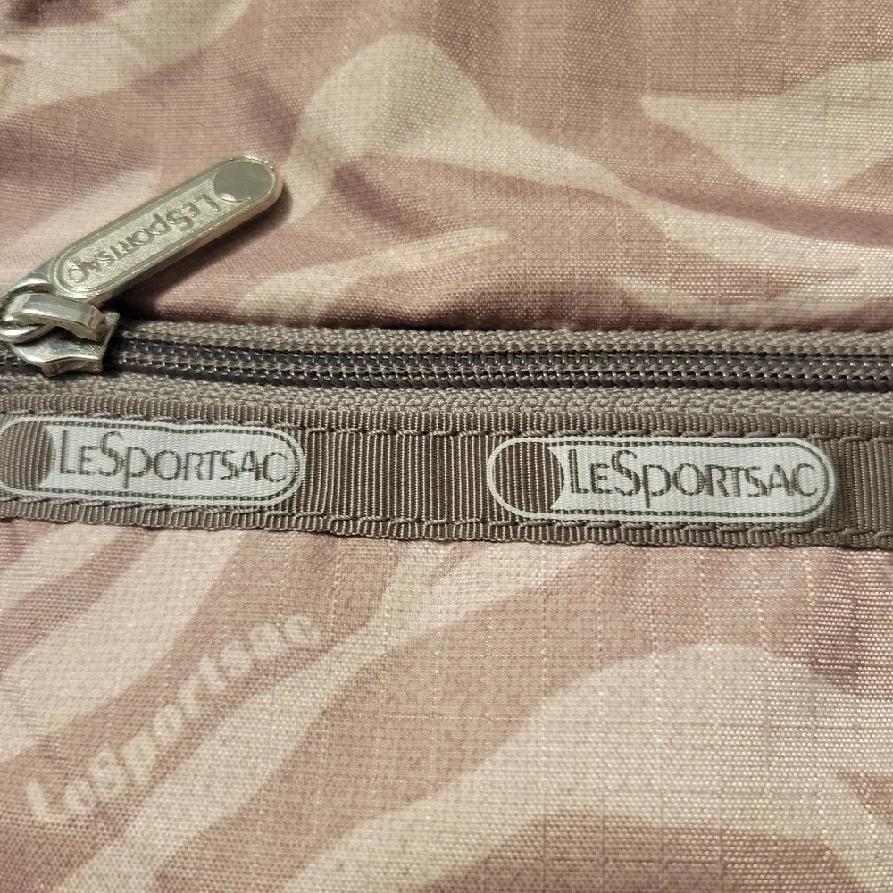 Lesportsac crossbody bag